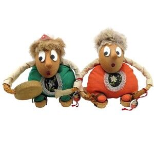 Vintage Casy Boys Carved Wood Shelf Sitter Figurines Dolls Set of 2 w Felpa Tags